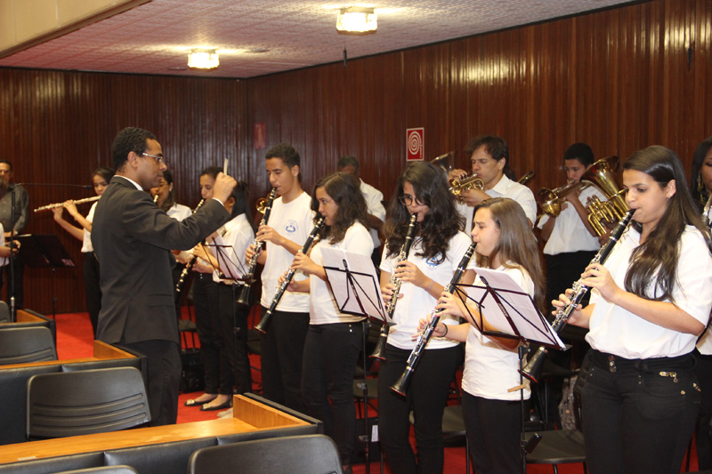 A Sociedade Musical Santa Cecília, de Sabará, fez apresentações durante a homenagem